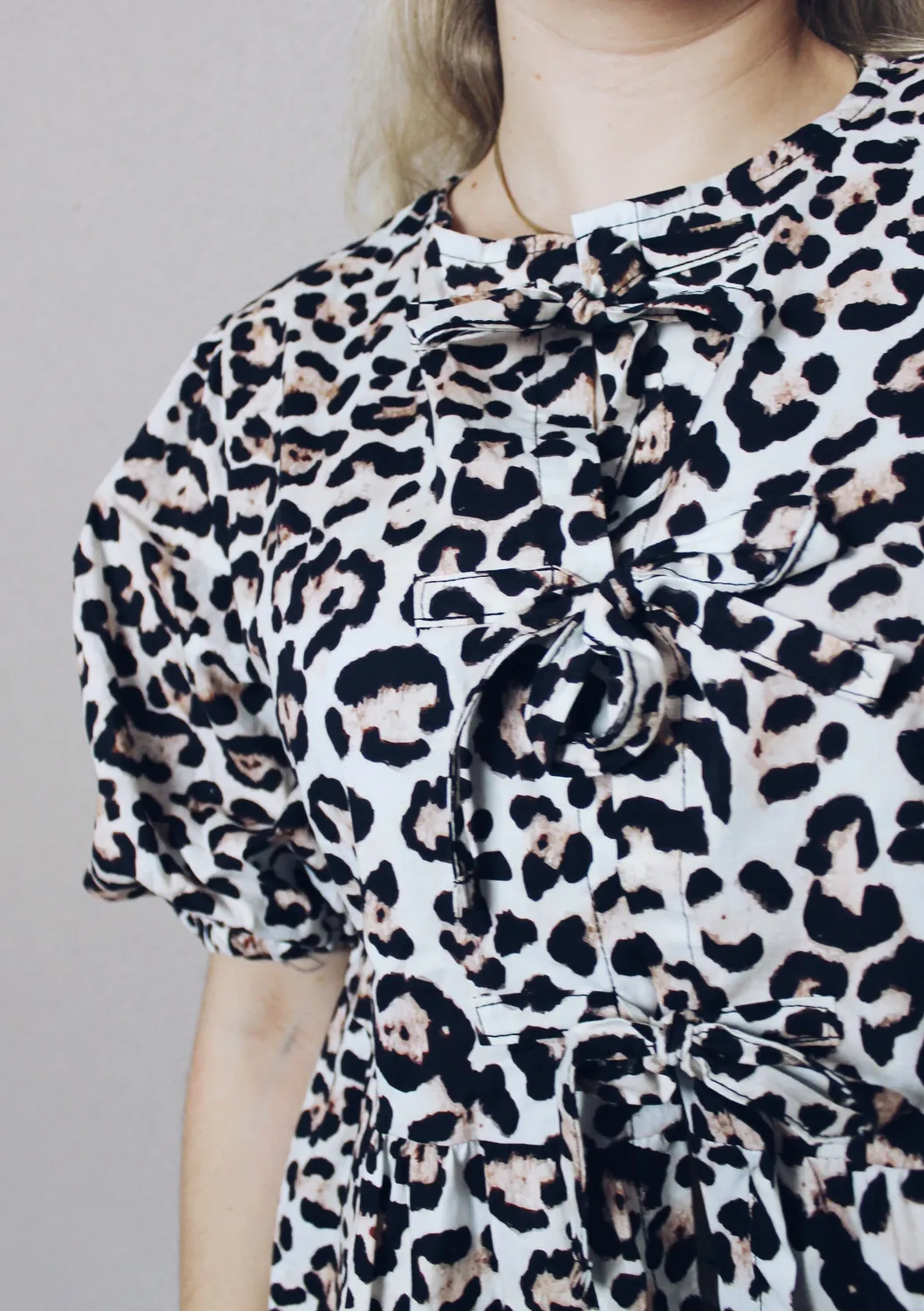 LOVEDRUNKY Peplum Strikjes top leopard getailleerd
