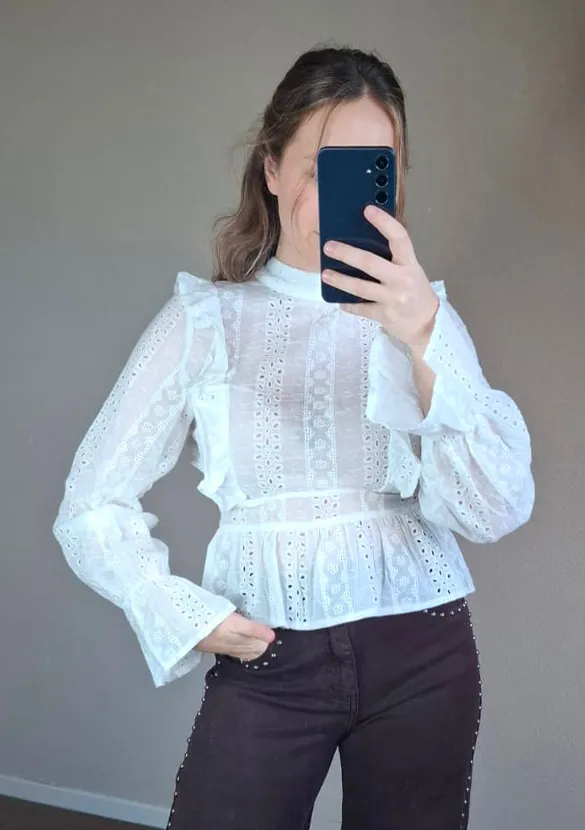 LOVEDRUNKY Embroidery Open Back top wit broderie