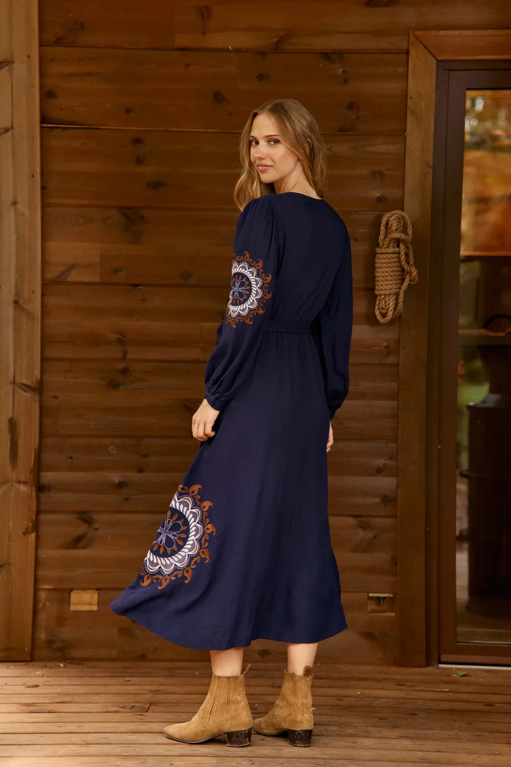 La Petite Etoile Rino maxi jurk marineblauw geborduurd