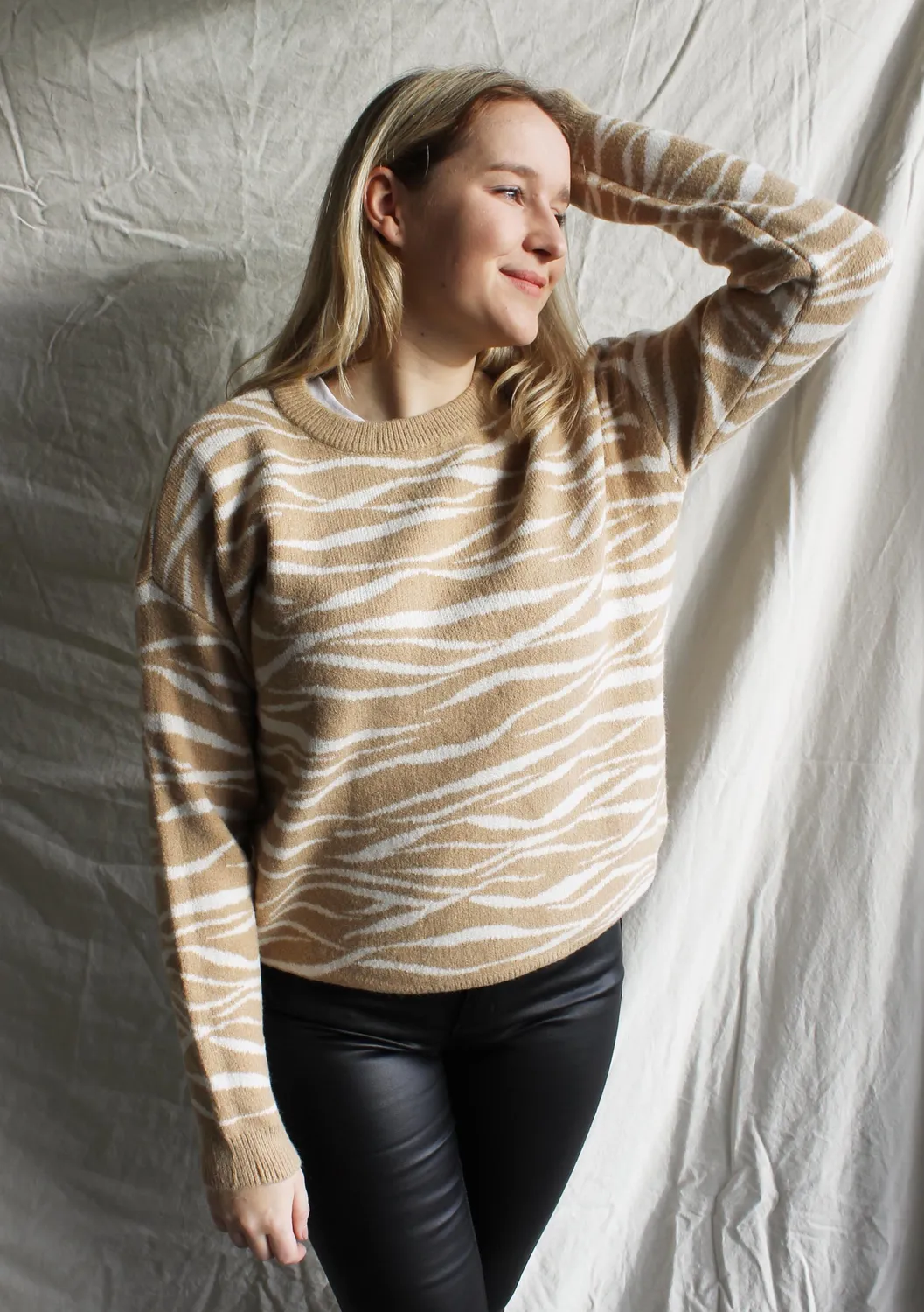 LOVEDRUNKY Zebra Print trui beige zebra losse fit