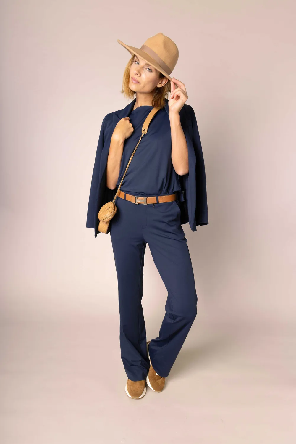 Laboutiek Linea Top mouwloze top navy gevoerd