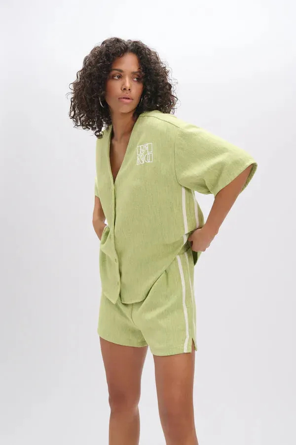 Amiek Dolly short matcha groen polyester