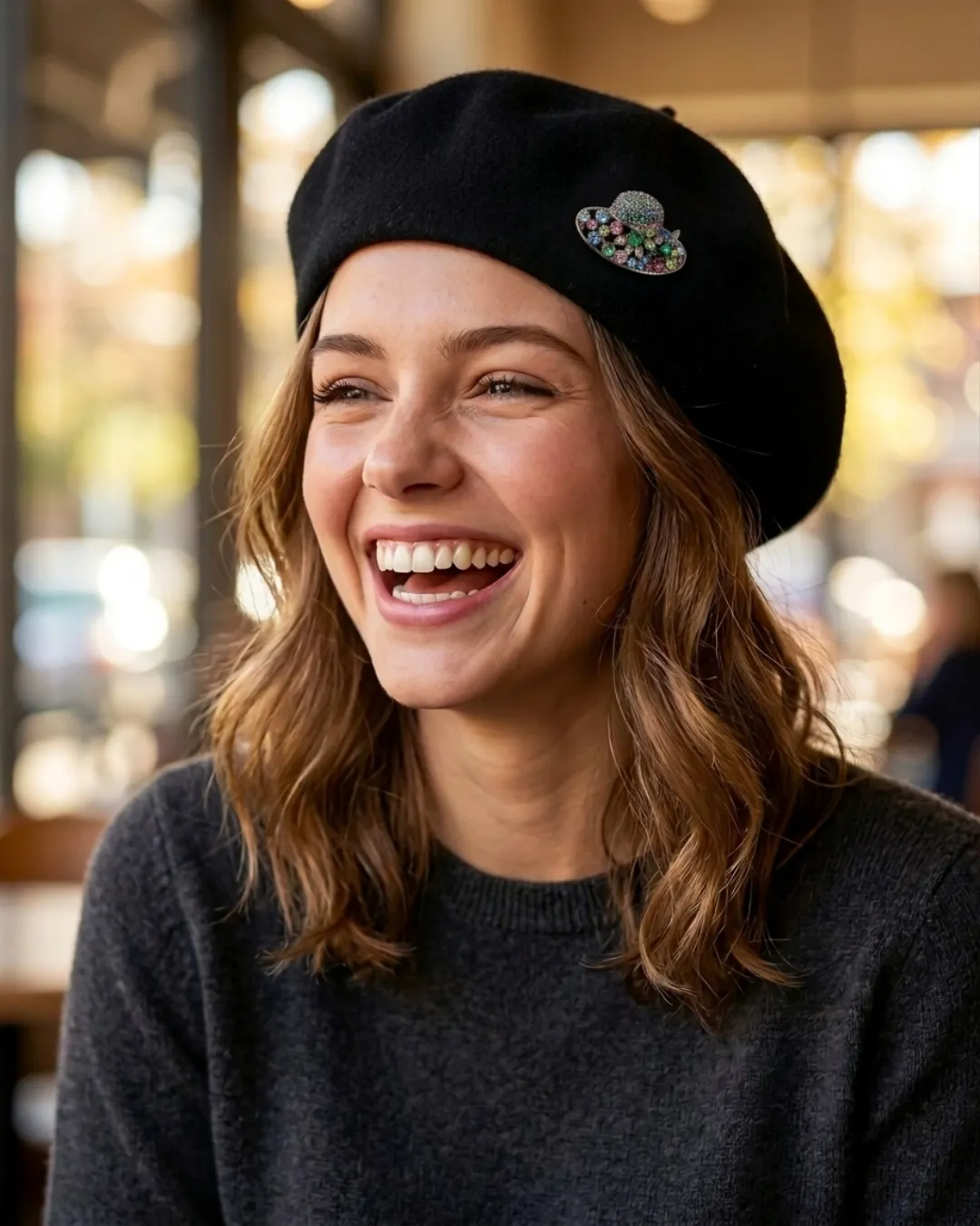 Tatyana Festive Hat broche parels hoedje