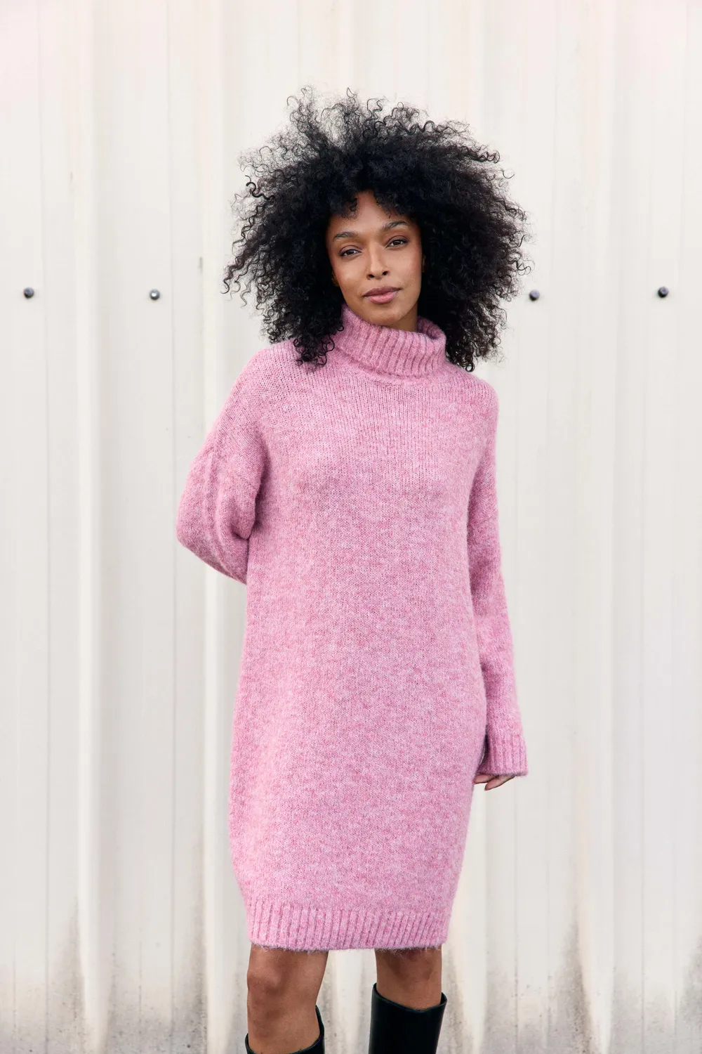 La Petite Etoile Mathea gebreide jurk roze knielengte