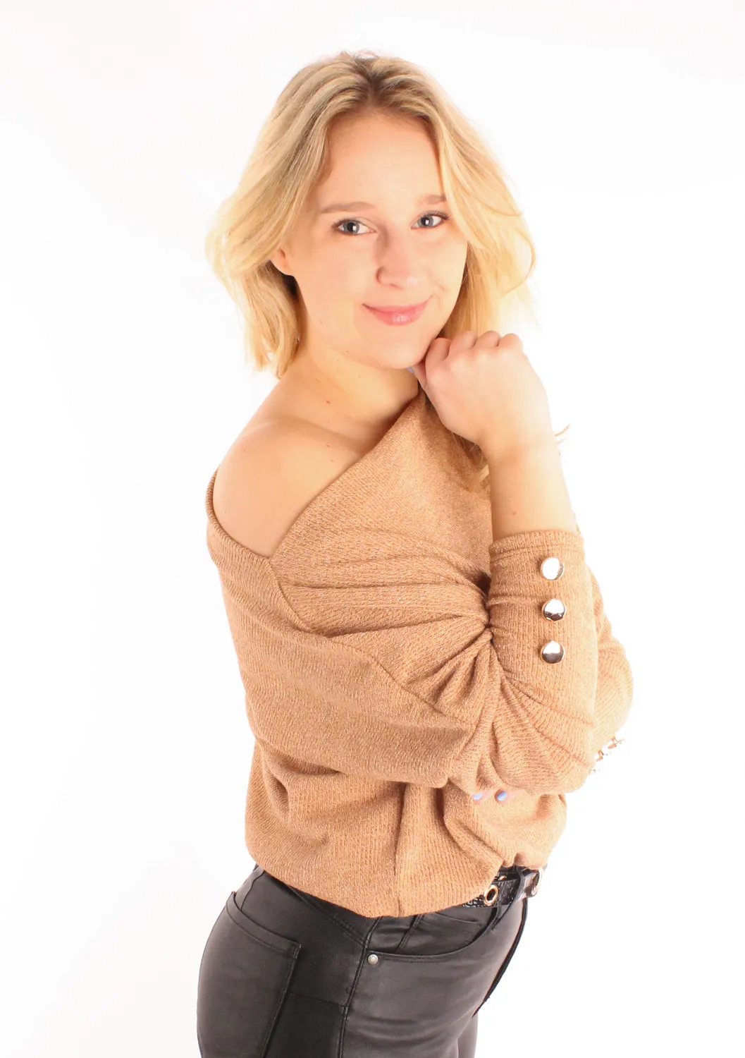 Lovedrunky Off-Shoulder trui camel zachte brei