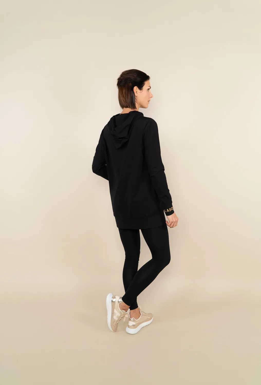 Laboutiek Sport Hoodie zwart met goud dames ademend