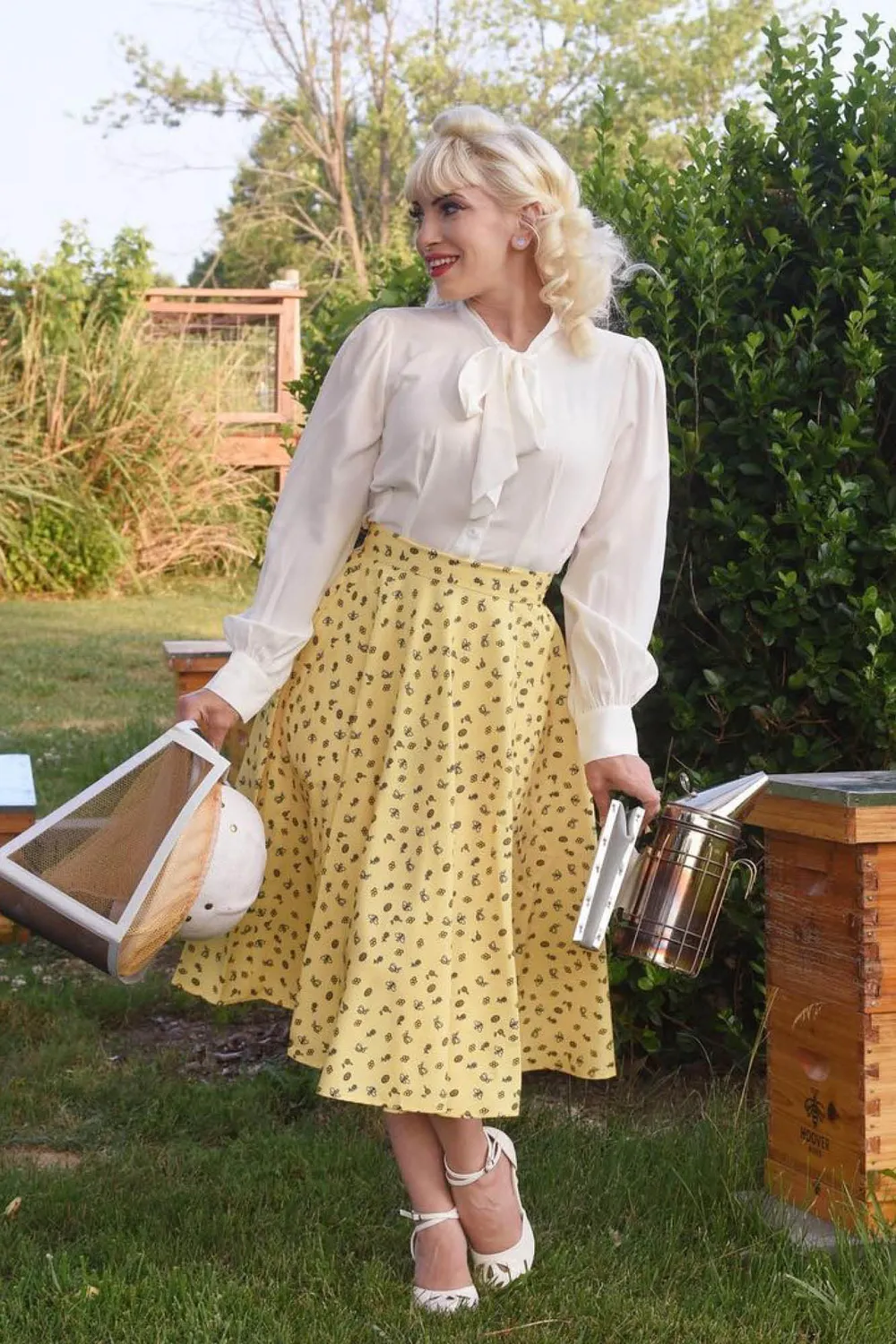 Tatyana Annette rok geel Save the Bees circle