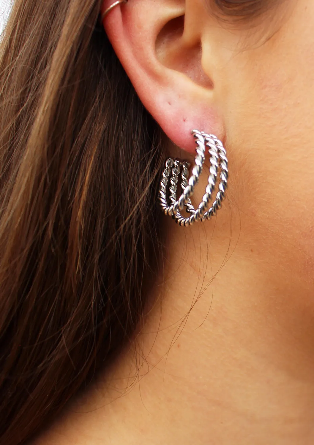 LOVEDRUNKY Noir oorbellen zilver touw structuur