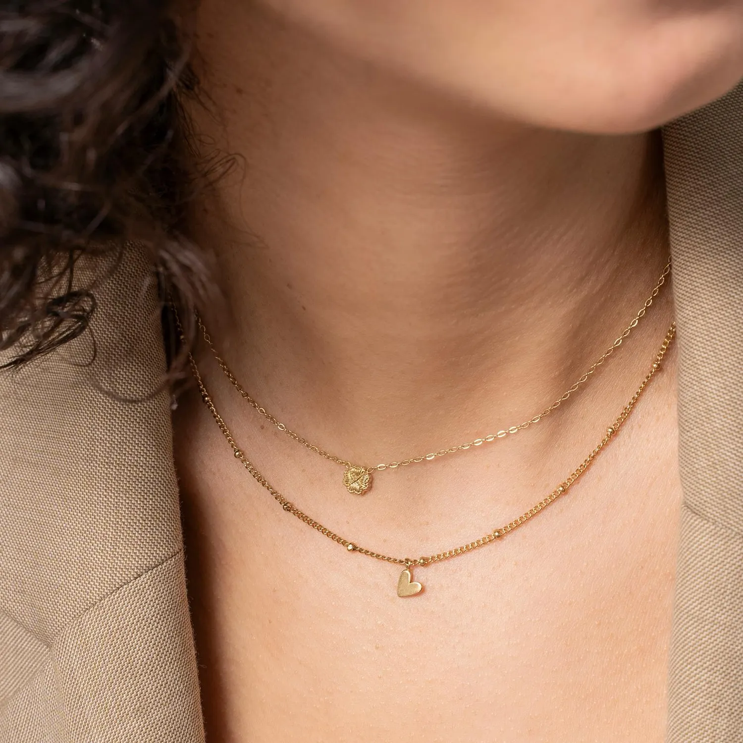 Amiek Tilted Heart ketting goud stainless steel