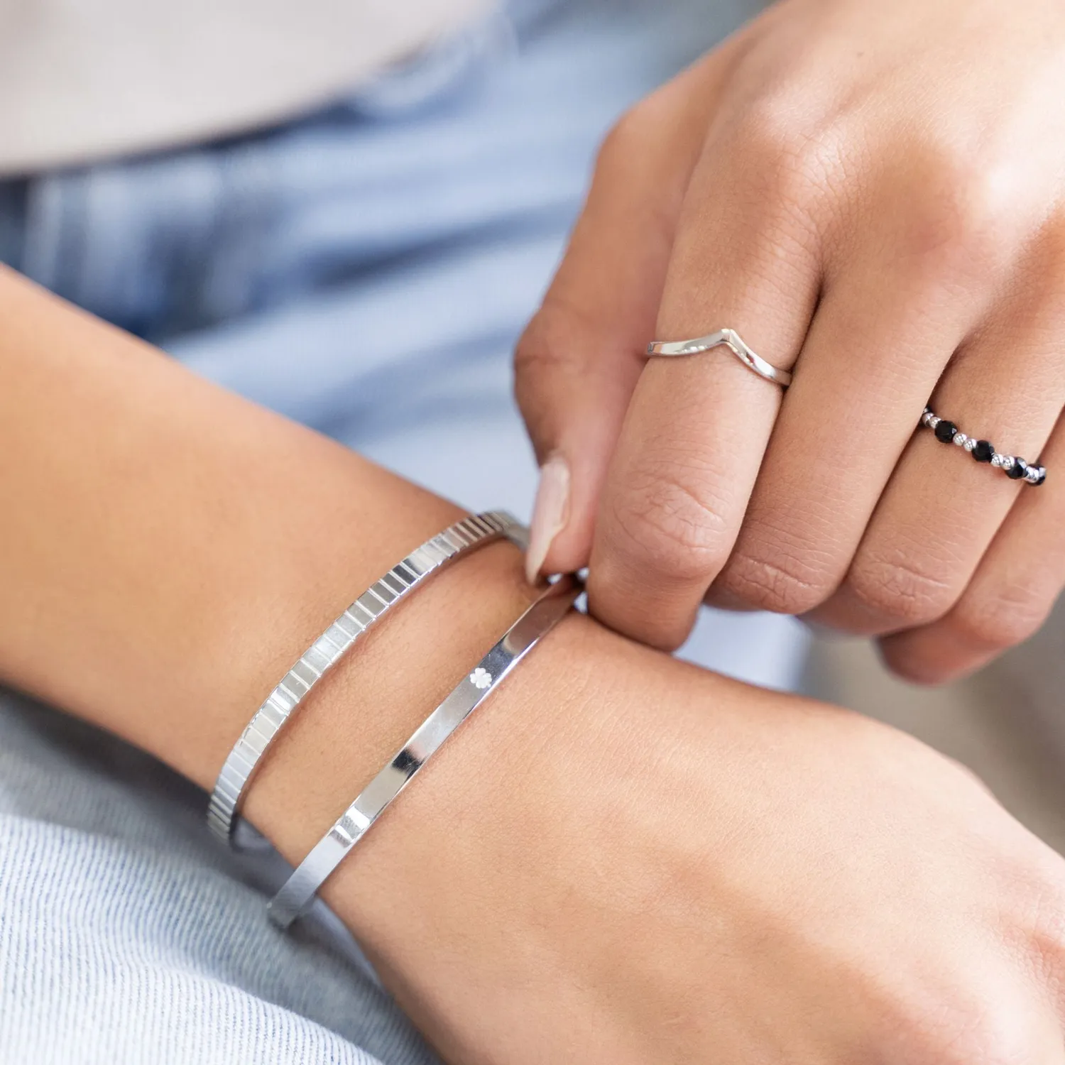 Amiek Clover bangle armband goud stainless steel