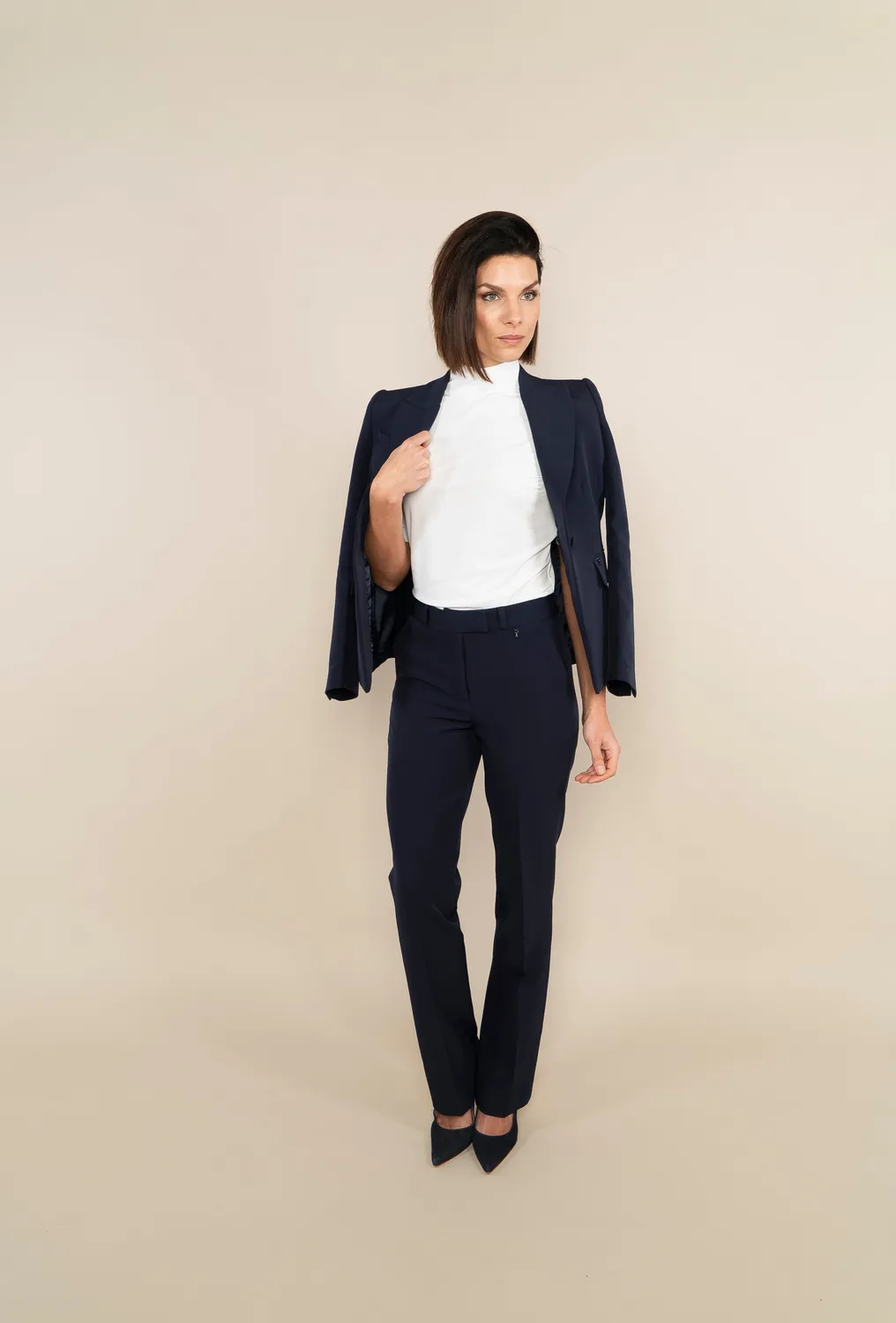 Laboutiek Blazer Short Model blazer navy split achter