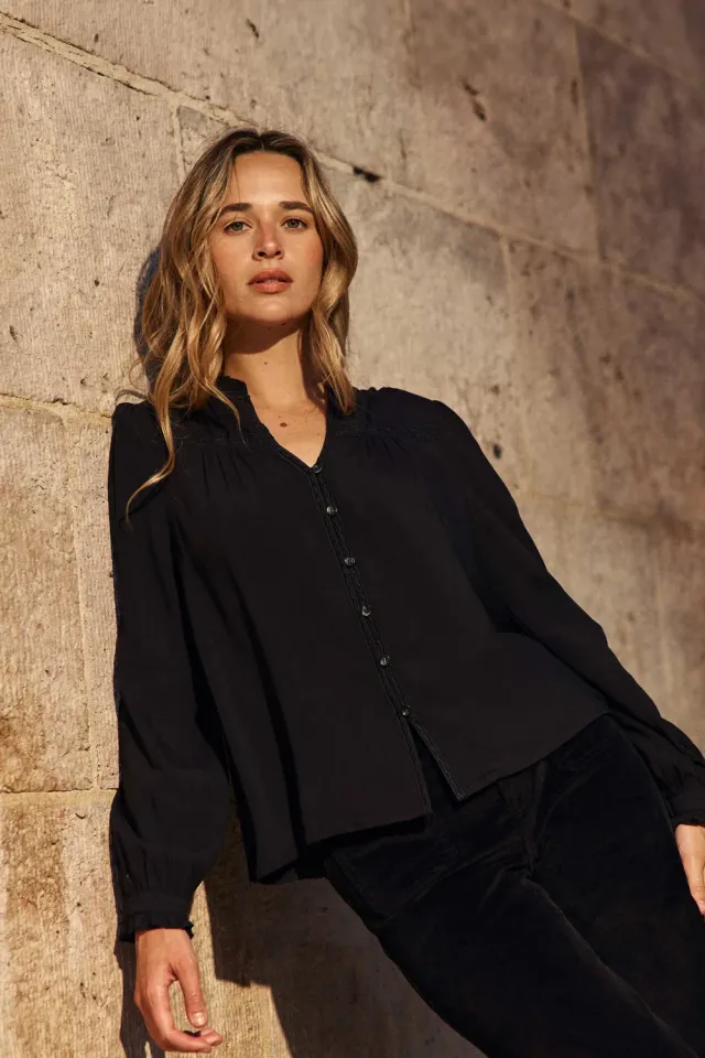 La Petite Etoile Bowen blouse zwart met borduursel