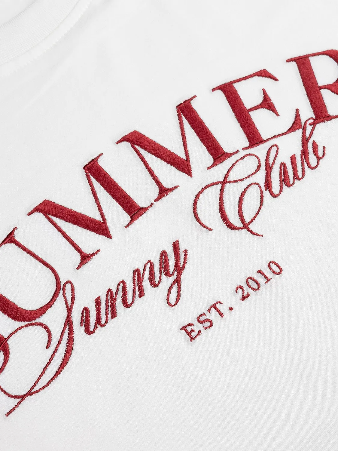 Amiek Summer Sunday Club T-shirt rood borduursel
