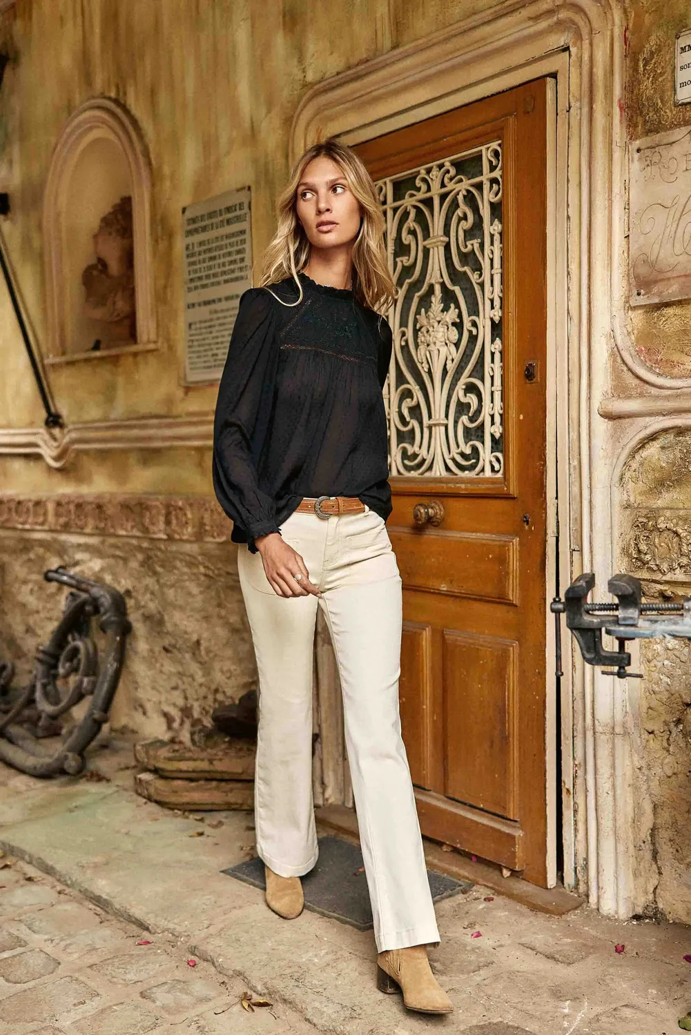 La Petite Etoile Sonny flare jeans beige