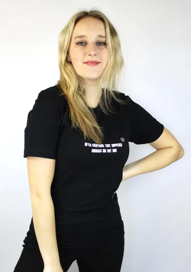 LOVEDRUNKY I Am A Fighter T-shirt zwart met print