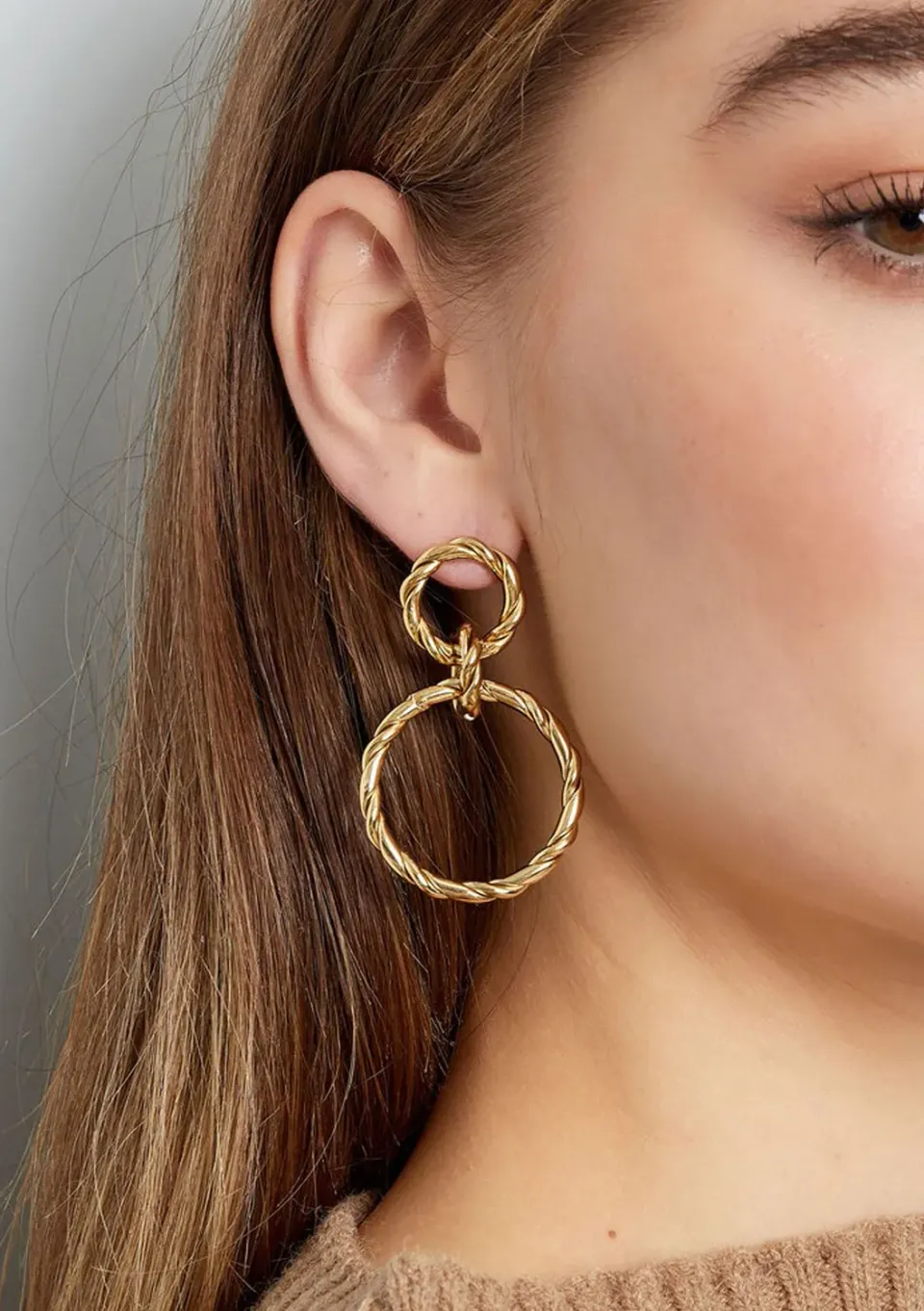LOVEDRUNKY Link Twist oorbellen goud schakel