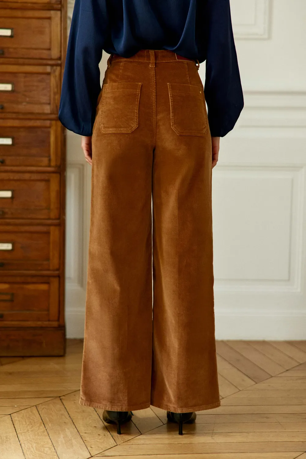 La Petite Etoile Petrona broek camel ribfluweel wijd