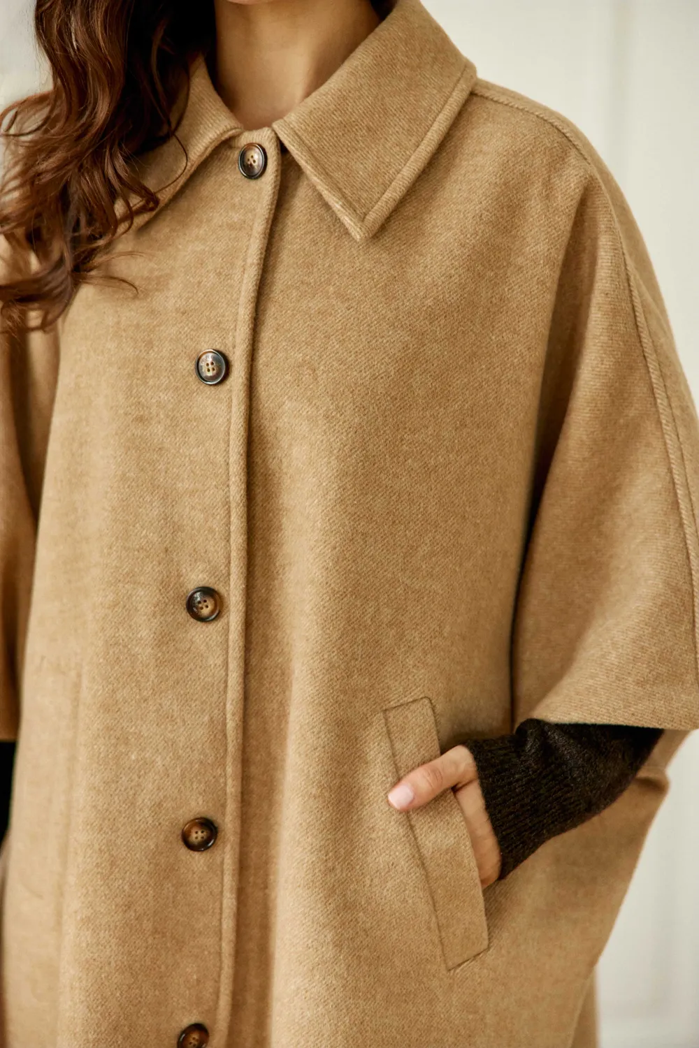 La Petite Etoile Netto cape camel wol middellang