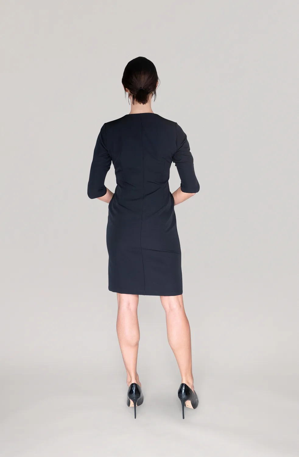 Laboutiek The Button jurk zwart stretch recht