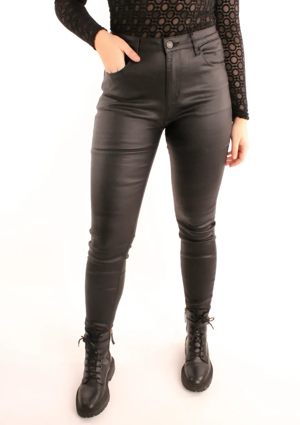 LOVEDRUNKY Skinny Coated zwarte broek hoge taille