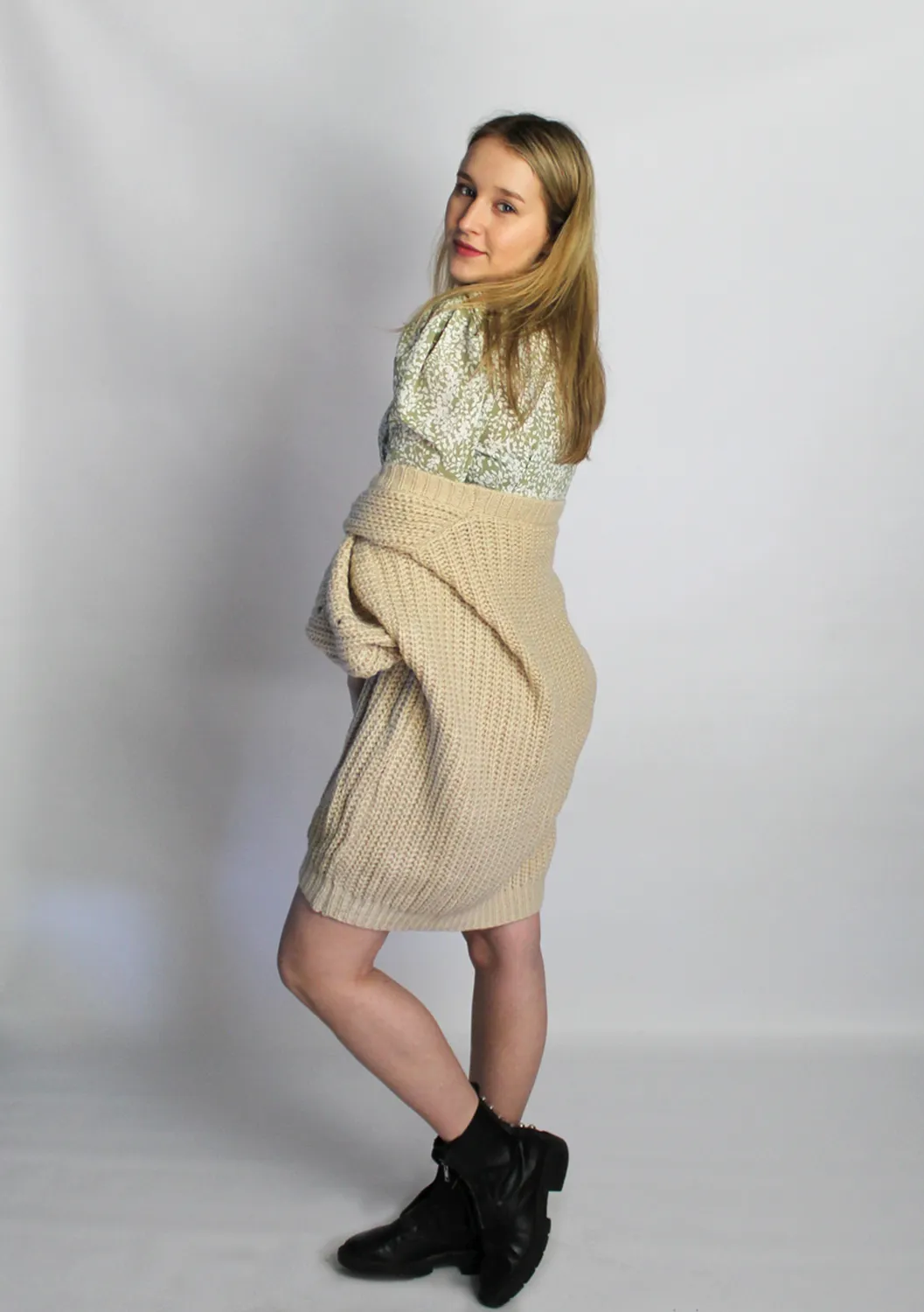 LOVEDRUNKY Knit Cardigan vest beige one size dik gebreid