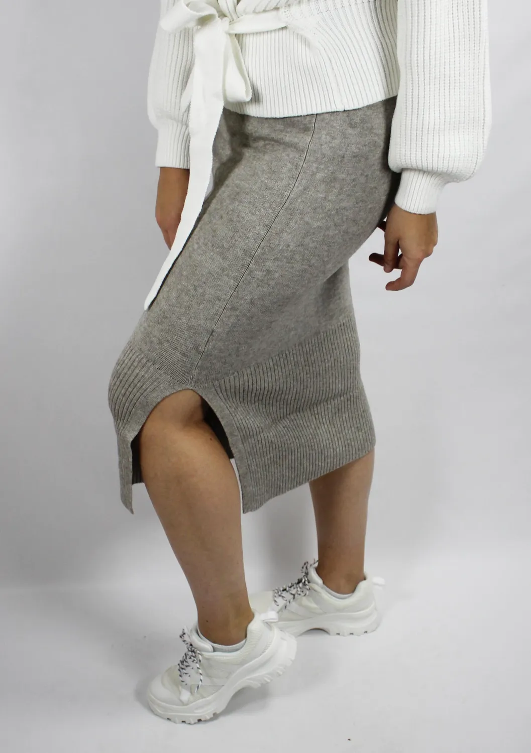 LOVEDRUNKY Knitted midi rok beige met split