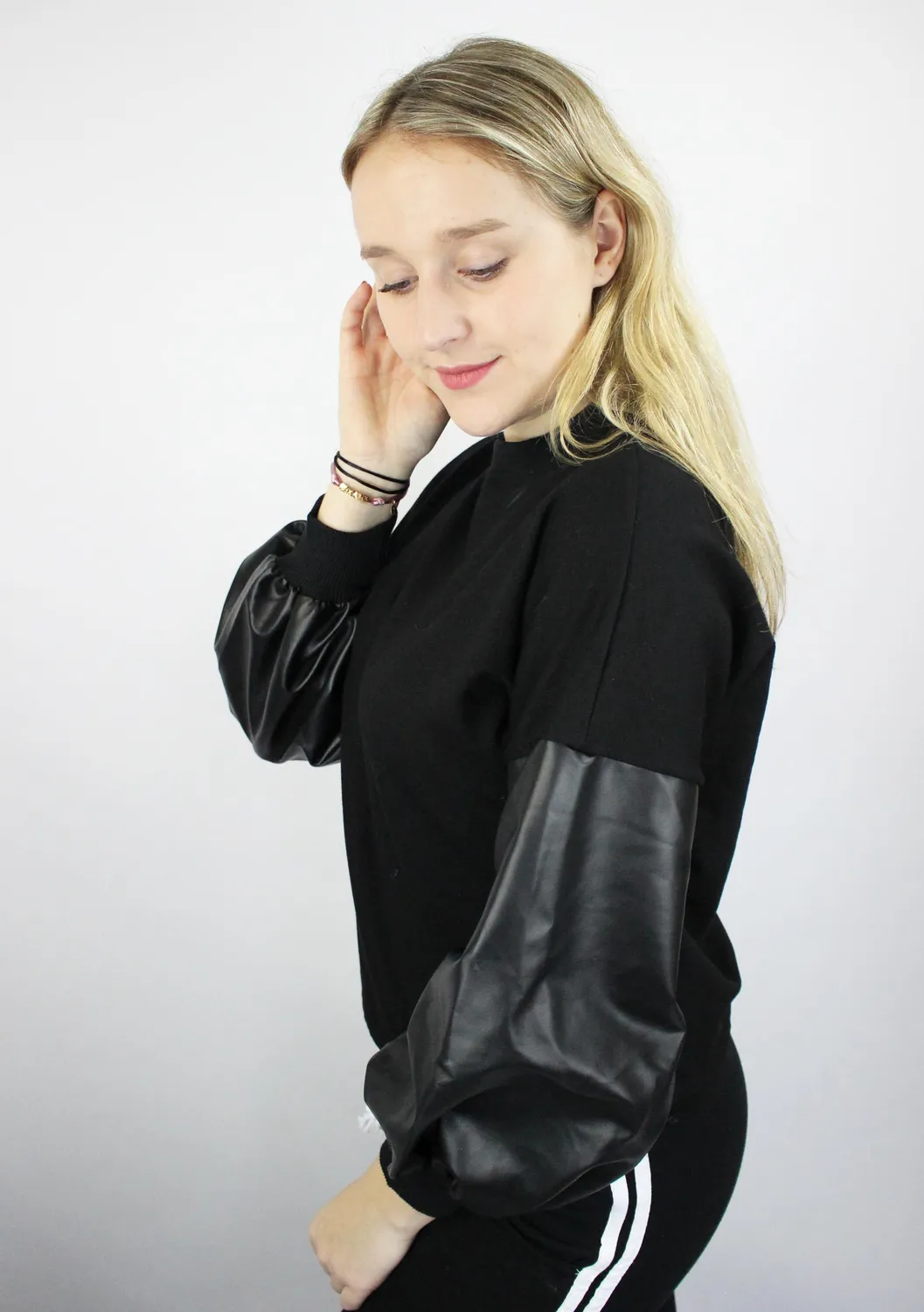 Lovedrunky PU sweater zwart leer-mouwen
