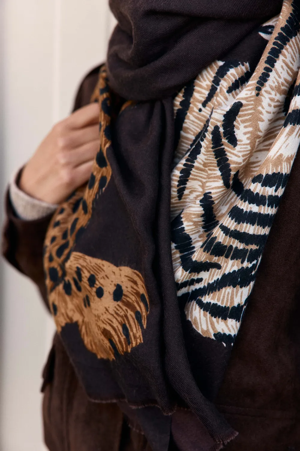 La Petite Etoile Althea sjaal zwart luipaard