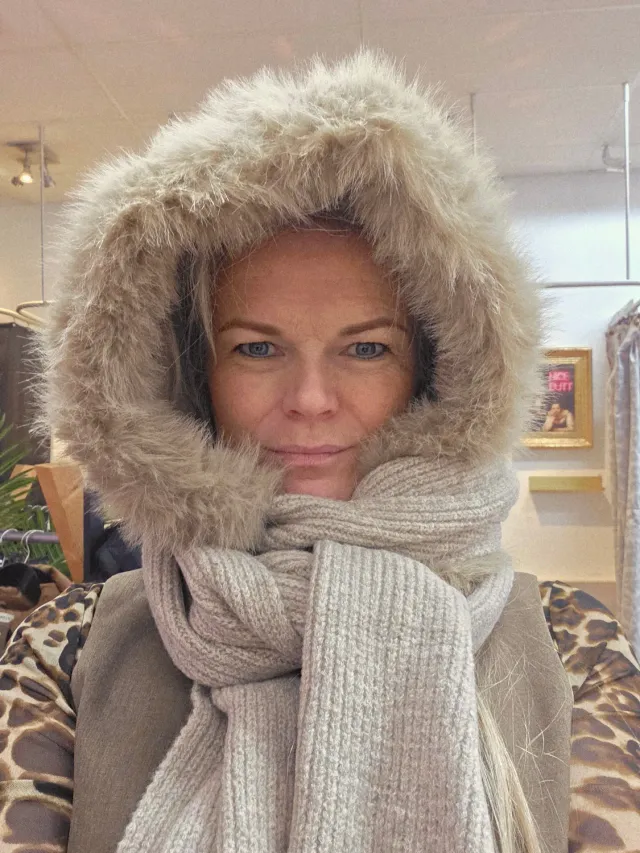 Amiek Kappl sjaal naturel met capuchon