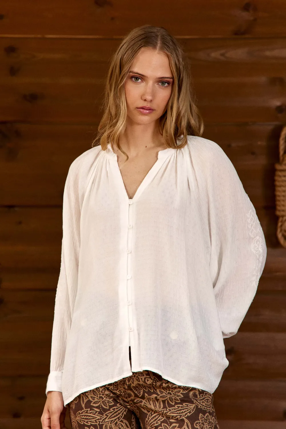 La Petite Etoile Bexley blouse ecru wijd geborduurd