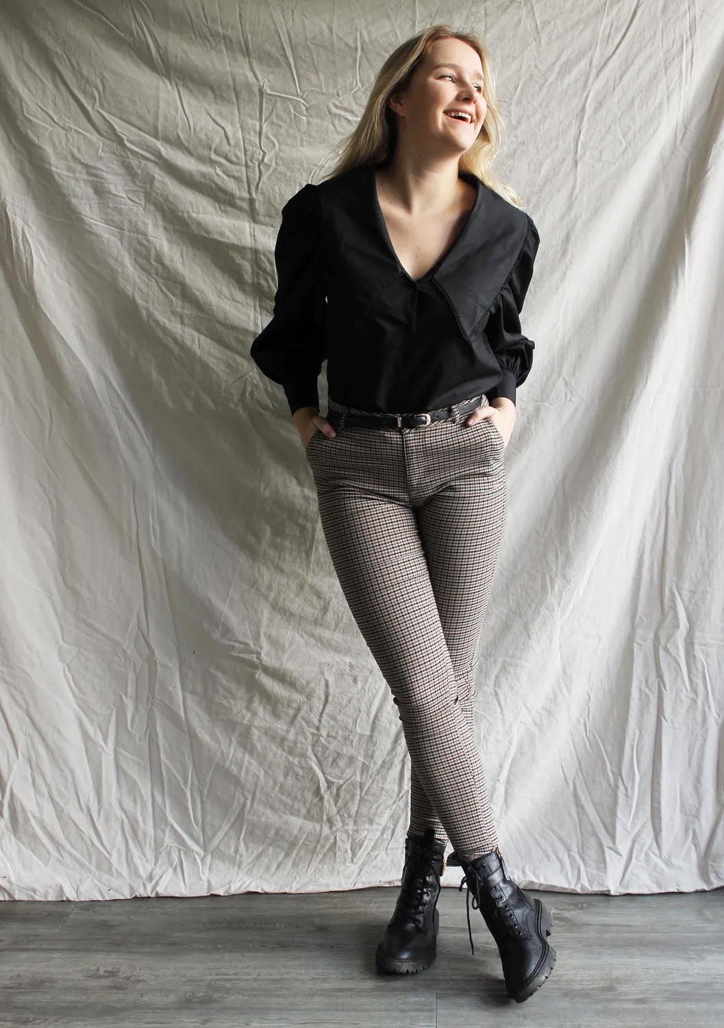 LOVEDRUNKY Collar blouse zwart – pofmouwen