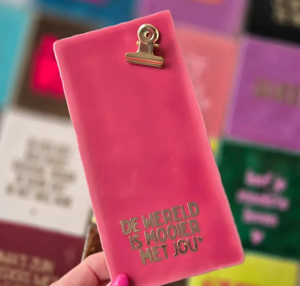 Amiek tegeltje met clip roze wereld is mooier