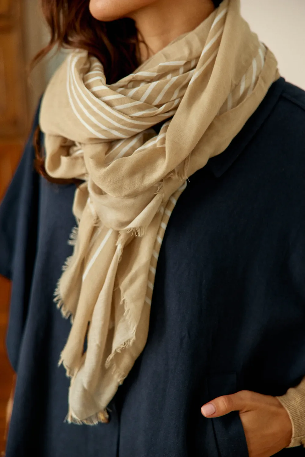 La Petite Etoile Alba sjaal beige streep 180cm