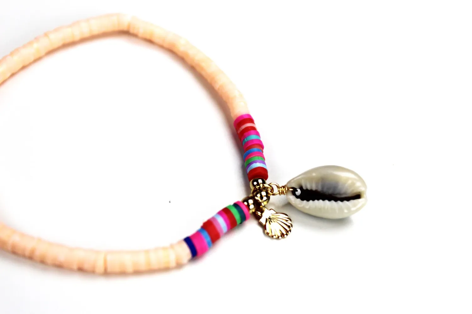 LOVEDRUNKY Schelp armband zalm zomer armcandy