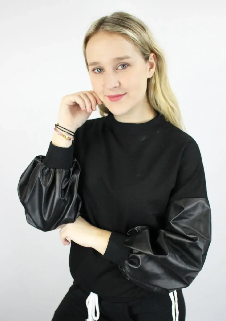 Lovedrunky PU sweater zwart leer-mouwen
