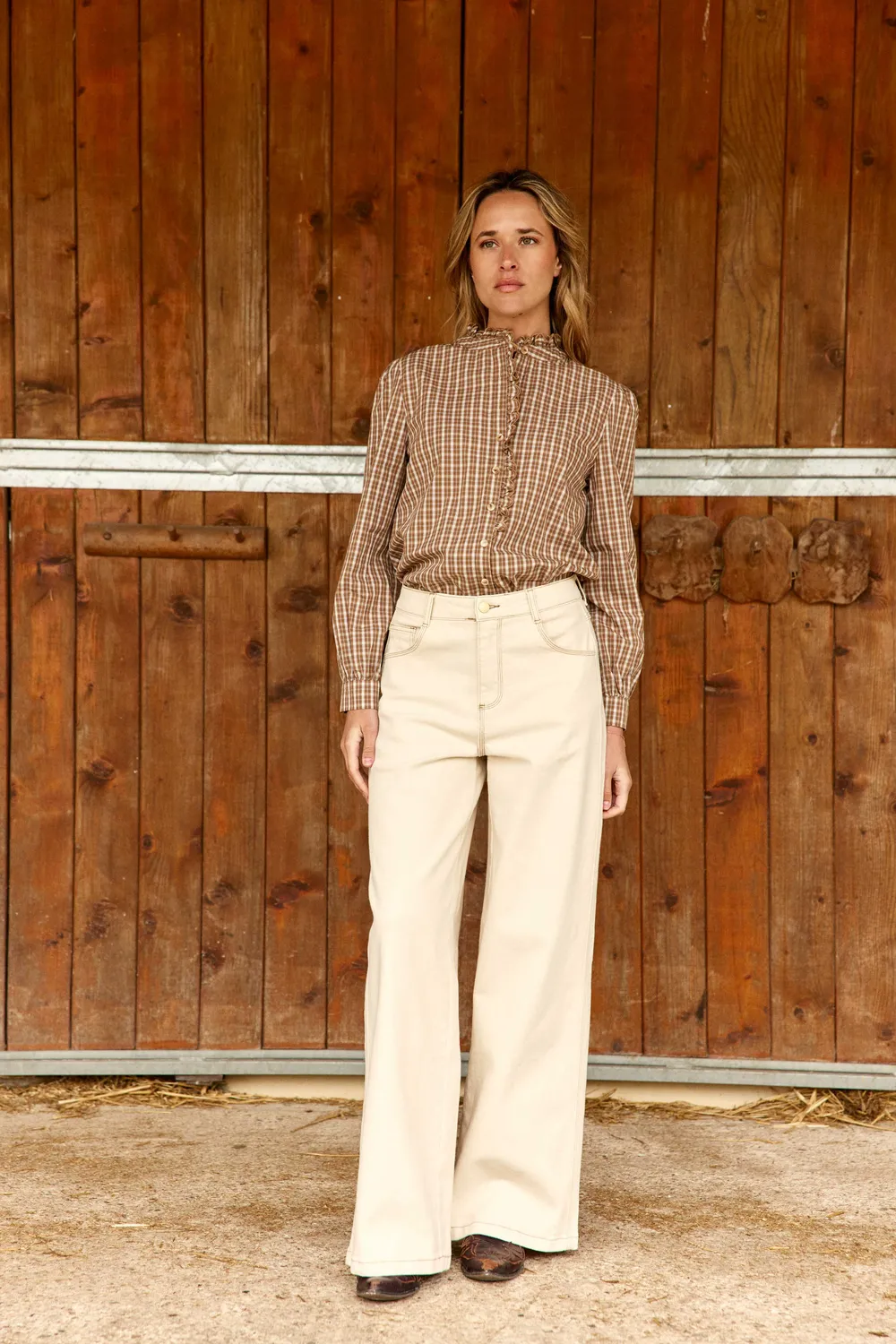 La Petite Etoile Bethanie blouse camel ruit volant