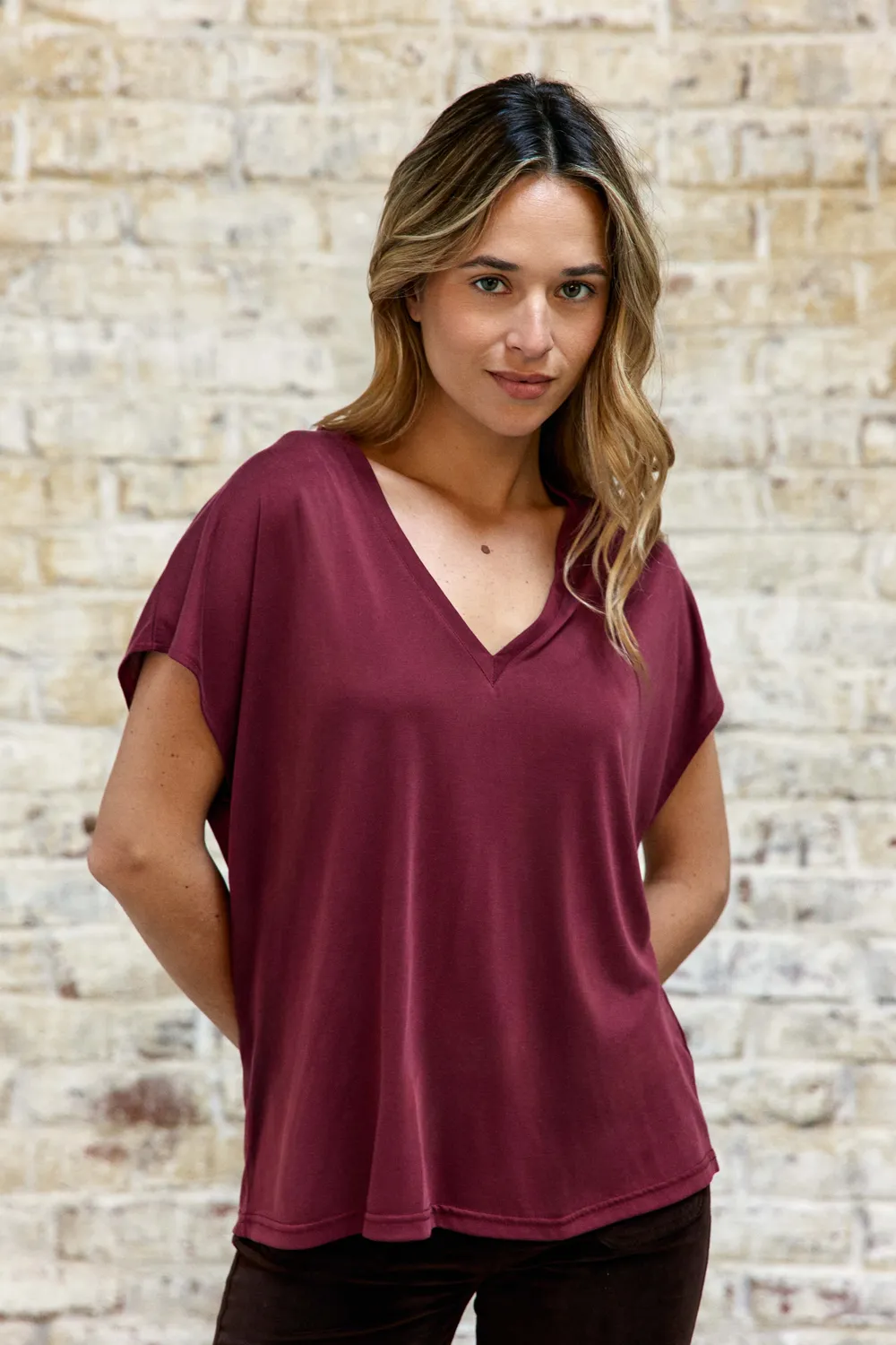 La Petite Etoile Marcelina T-shirt bordeaux wijd