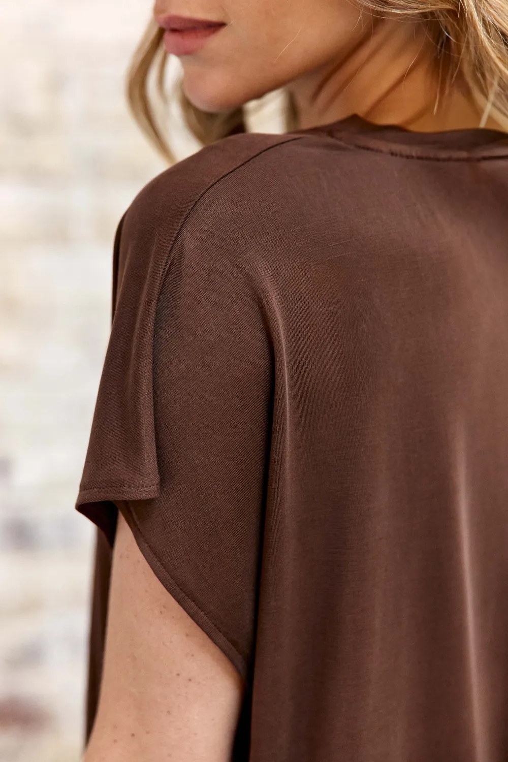 La Petite Etoile Marcelina shirt bruin V-hals