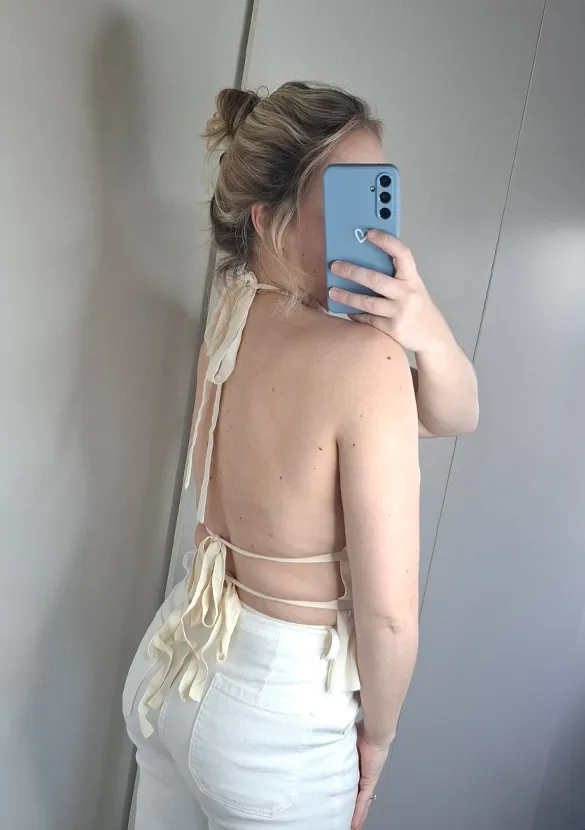 LOVEDRUNKY Ruches Haltertop creme chiffon