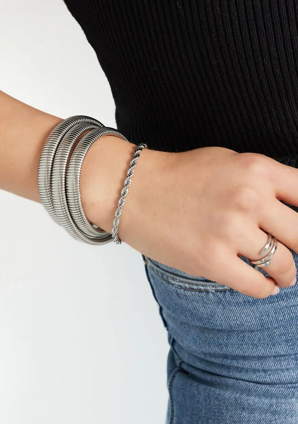 LOVEDRUNKY Twisted armband zilver 19 cm minimalistisch