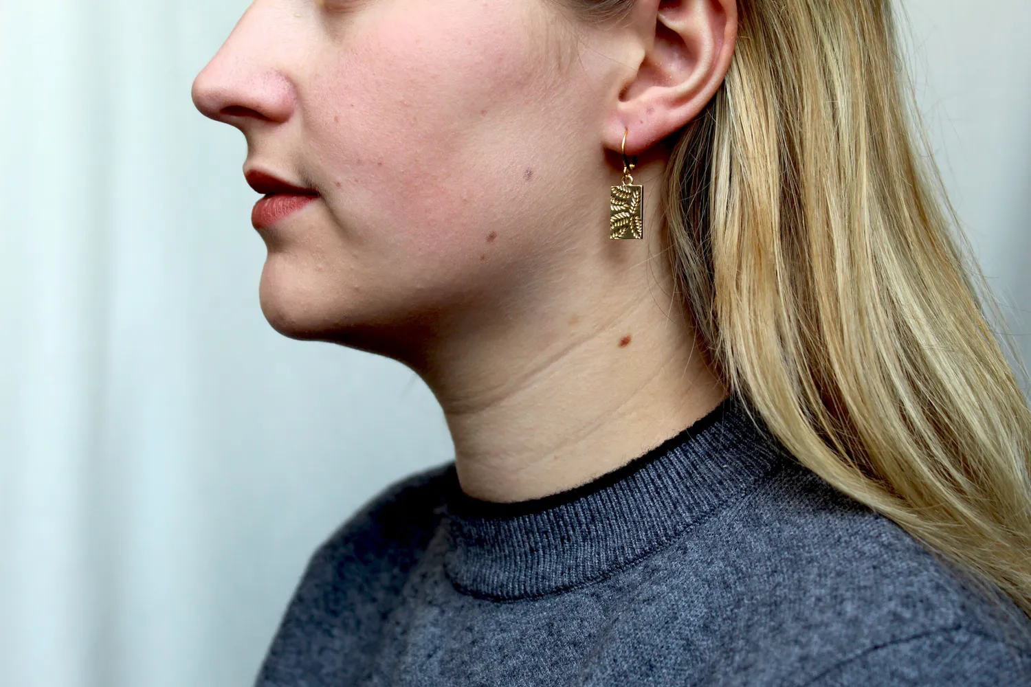LOVEDRUNKY Hoops Leaf oorbellen goud 1 cm