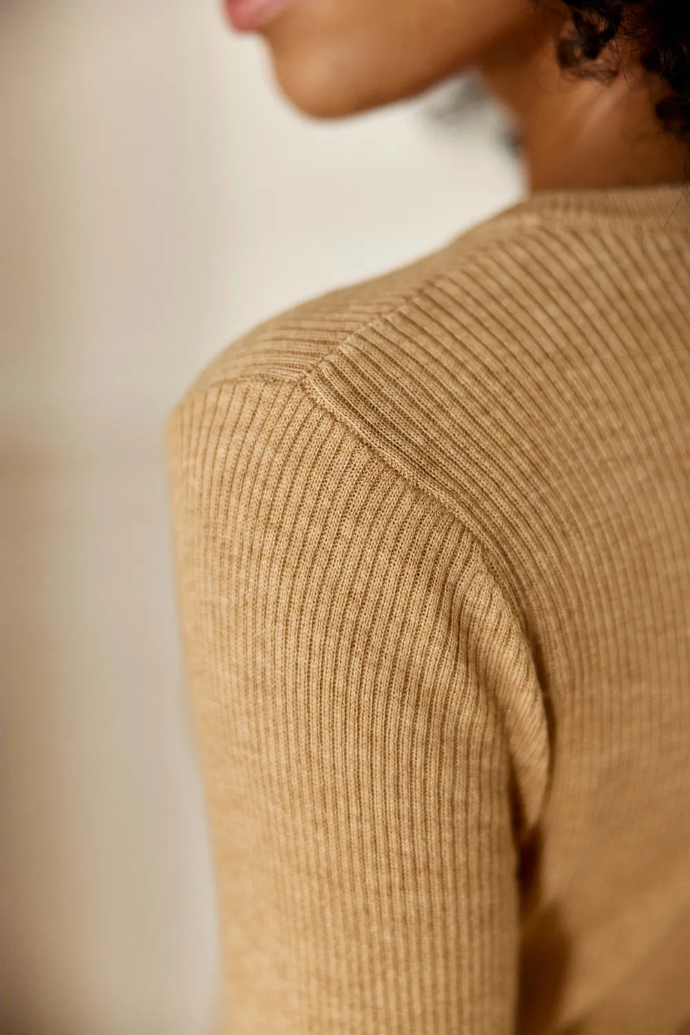 La Petite Etoile Malice trui camel polokraag