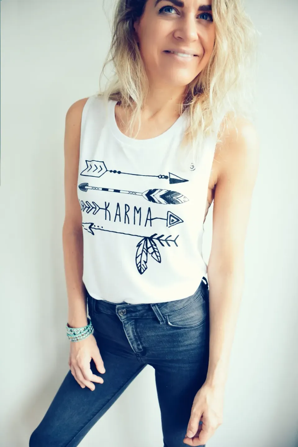 LOVEDRUNKY Karma Low Armhole tanktop wit lage oksels