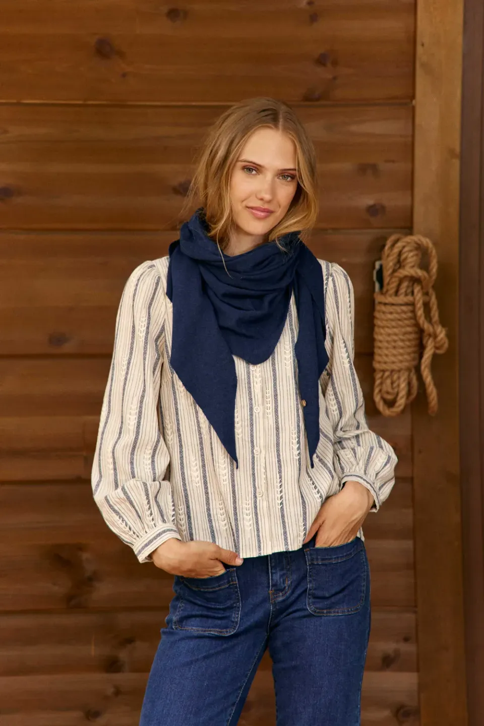 La Petite Etoile Arla sjaal marineblauw jersey