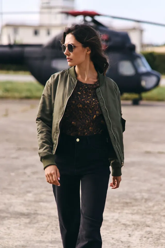 La Petite Etoile Nario bomber kaki met boord