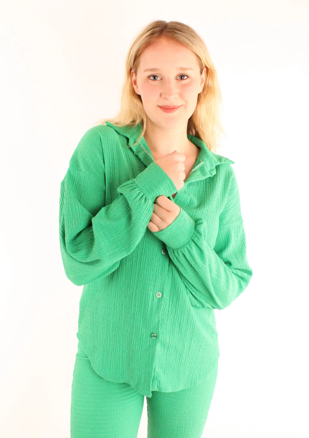 LOVEDRUNKY Coco Blouse Groen met Pofmouw