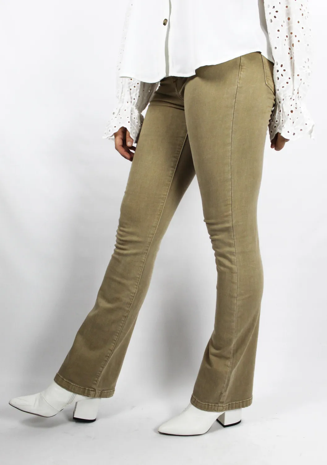 LOVEDRUNKY Queen Hearts flared jeans beige stretch