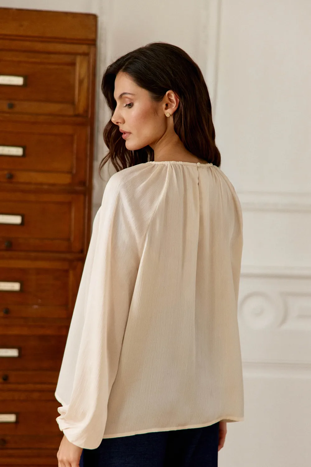 La Petite Etoile Binta blouse ecru stippen satijn