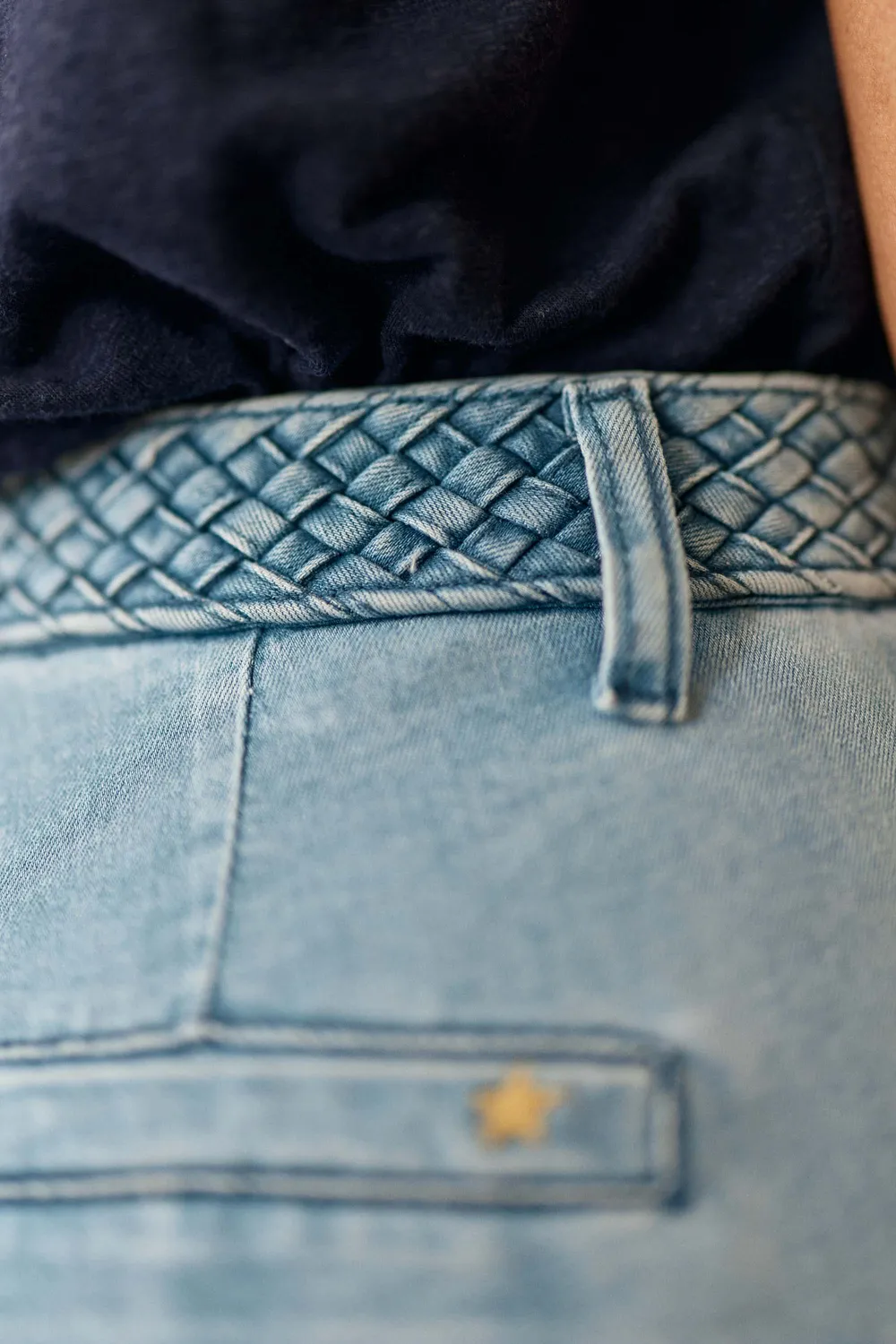 La Petite Etoile Sonny flared jeans stone uitlopend