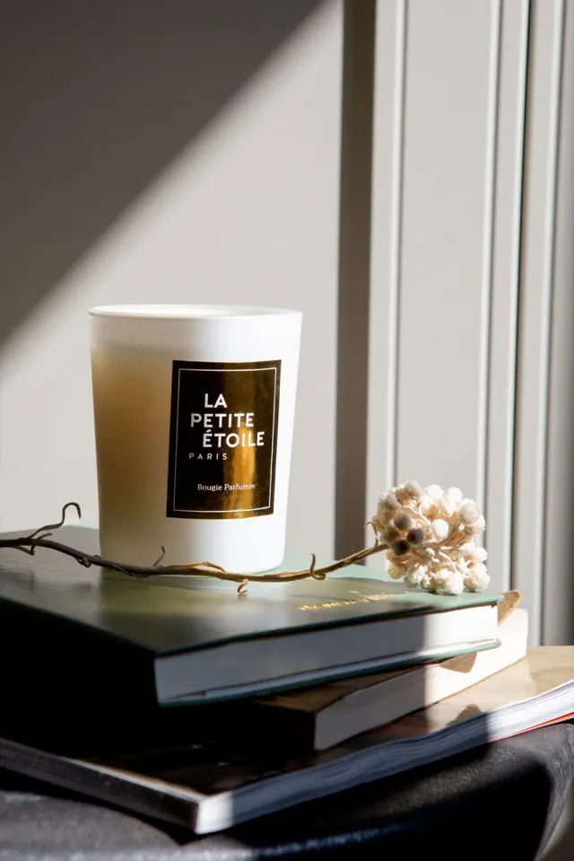 La Petite Etoile geurkaars Signature fruit bloemig